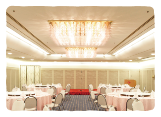 ホテルのディナーバイキング会場